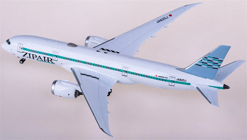 NG Models ZIPAIR Boeing 787-8 JA825J 1:400 Diecast Model view 3