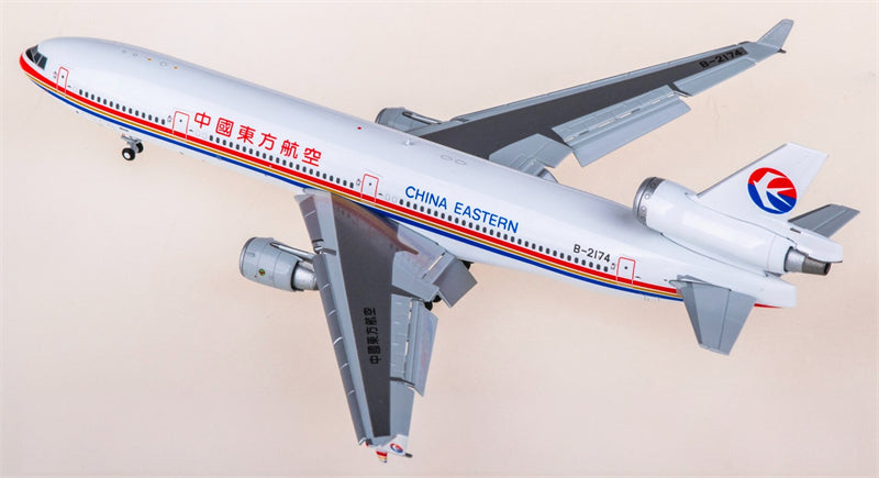 HX Models 1:400 China Eastern McDonnell Douglas MD-11F B-2174 Flaps down Model