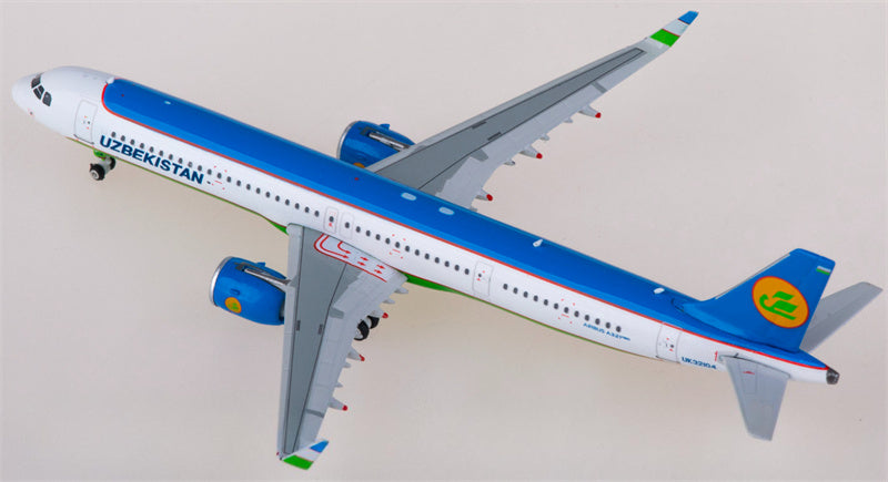 Phoenix Uzbekistan Airways Airbus A321neo UK32104 1:400 Diecast Model view 3