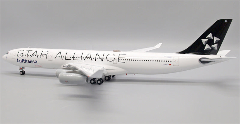 JC Wings 1:200 Lufthansa Airbus A340-300 D-AIGV Diecast Model view 2