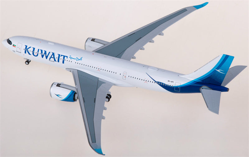 NG Models Kuwait Airways Airbus A330-800neo 9K-API 1:400 Diecast Model view 4