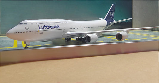 Herpa Lufthansa Boeing 747-830 D-ABYA Brandenburg Special style 1:500 Aircraft Pre-built Model