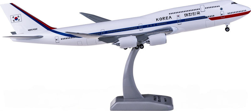 Hogan Korea Air Force Boeing 747-8 1:200 ABS Model view 1