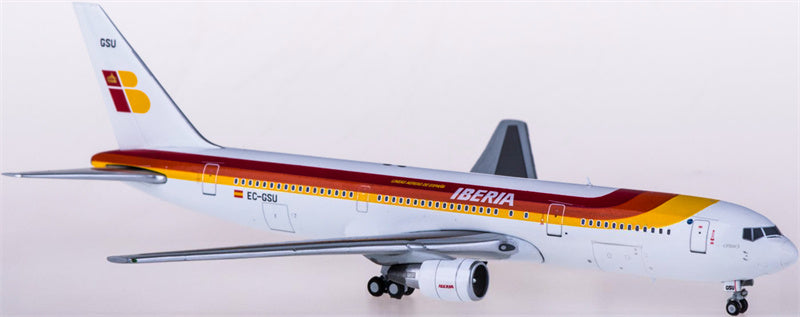 JC Wings Iberia Boeing 767-300ER EC-GSU 1:400 Diecast Model view 2