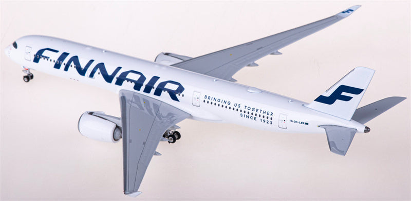 Phoenix Finnair Airbus A350-900 OH-LWR Bring us together since 1923 1:400 Diecast Model view 2