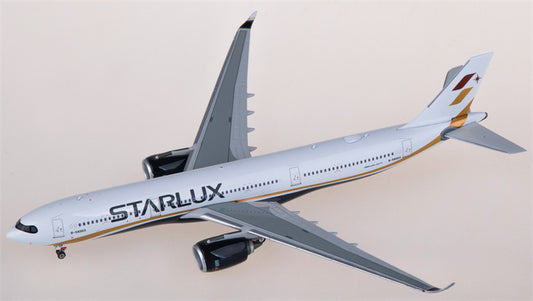 Phoenix Starlux Airlines for Airbus A330-900neo B-58303 1:400 Airplane Pre-built  Airliner Model Display