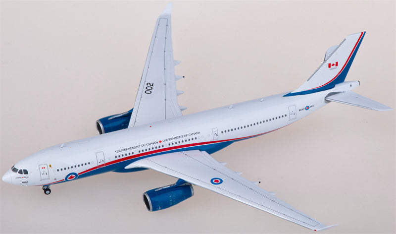 Geminijets RCAF Airbus A330-200 CC-330 Husky 330002 1:400 Diecast Model view 4