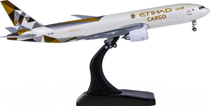 JC Wings Etihad Cargo Boeing 777-200F A6-DDD 1:400 Diecast Model view 1