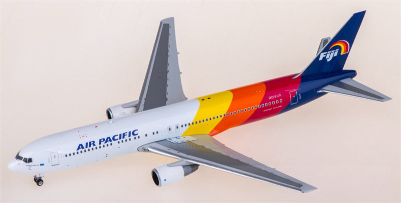 Phoenix Air Pacific Boeing 767-300ER DQ-FJC 1:400 Diecast Model view 1