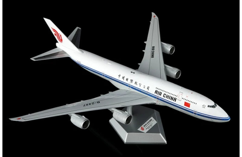 SQ Wings 1:200 Air China B747-8I B-2487 Standard Edition DIECAST Model