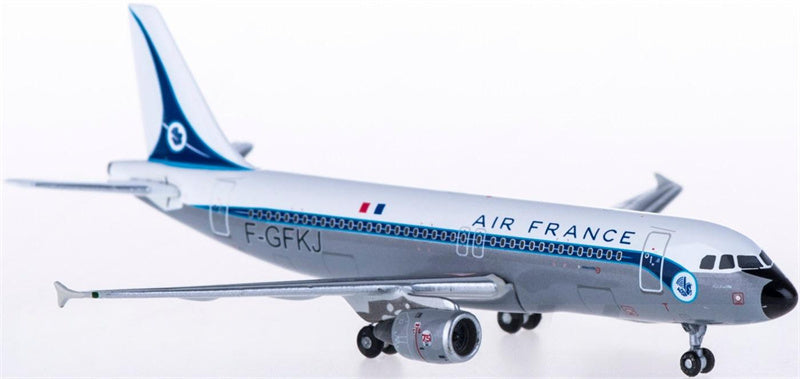 Phoenix Air France Airbus A320 F-GFKJ 1:400 Diecast Model view 2