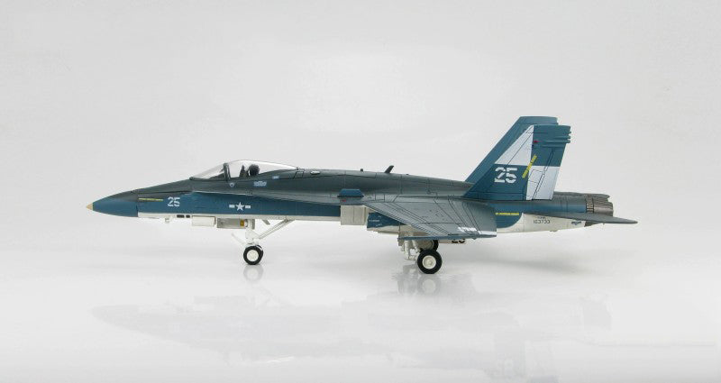 HOBBY MASTER USN / NAS Lemoore F/A-18C VMFA-122 Flying Eagles 1:72 Model 2011  Centennial of Naval Aviation 163733