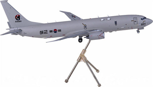 Geminijets ROKN Boeing P-8A Poseidon 230921 1:200 Diecast Model view 1