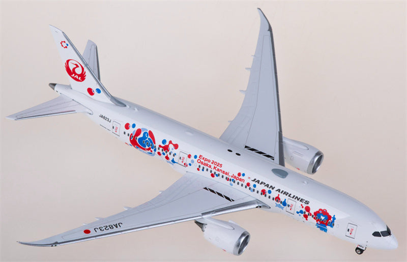 Phoenix Japan Airlines Boeing 787-8 JA823J 1:400 Diecast Model view 4