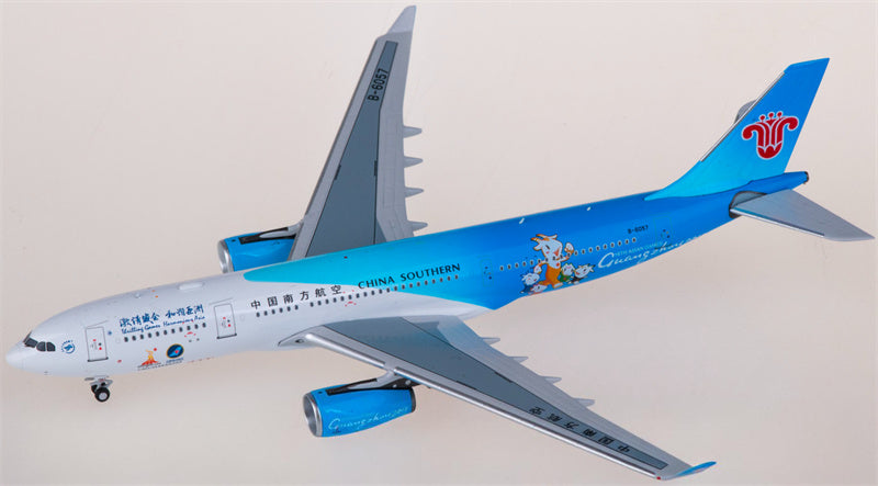 NG Models China Southern Airbus A330-200 B-6057 1:400 Diecast Model view 3