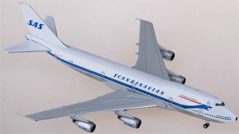 Phoenix SAS Boeing 747-200 LN-RNA 1:400 Diecast Model view 1
