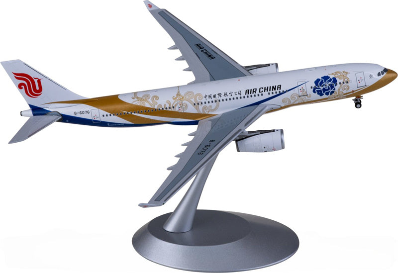 NG Models Air China Airbus A330-200 B-6076 1:400 Diecast Model view 2