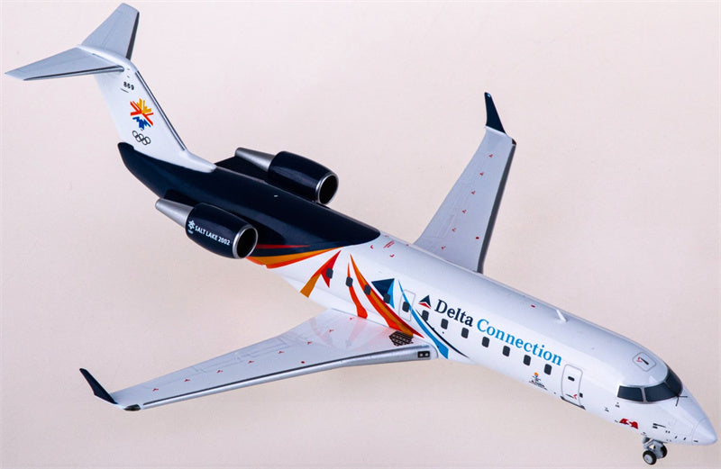 NG Models 1:200 Delta Air Lines Bombardier CRJ200ER N869AS Model