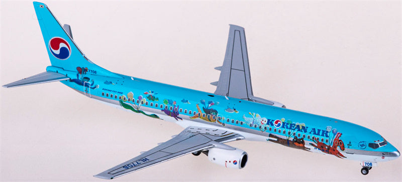 NG Models Korean Air Boeing 737-900 HL7706 1:400 Diecast Model view 3