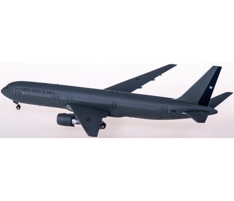 JC Wings Chilean Air Force Boeing 767-300ER 985 1:200 Aircraft Pre-built  Airliner Model Display