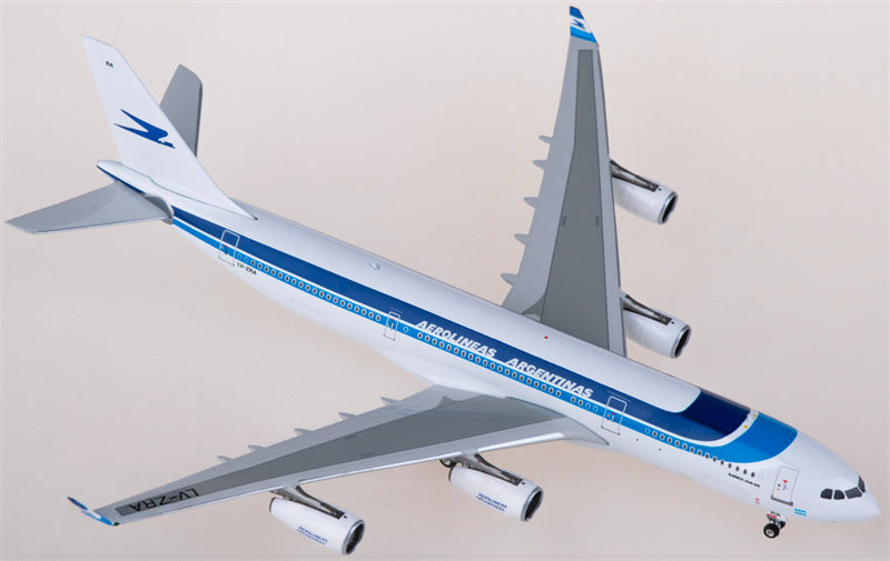 Phoenix Aerolineas Argentinas for Airbus A340-200 LV-ZRA 1:400 Airplane Pre-built  Airliner Model Display
