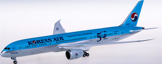 JC Wings Korean Air Boeing 787-9 Dreamliner HL8081 1:200 Diecast Model view 1