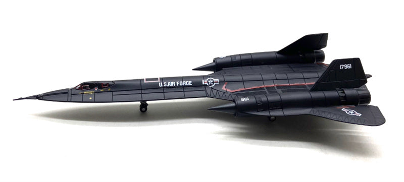 FLOZ US Air Force Lockheed SR-71 Blackbird Reconnaissance Aircraft 1:144 Aircraft Pre-built Model