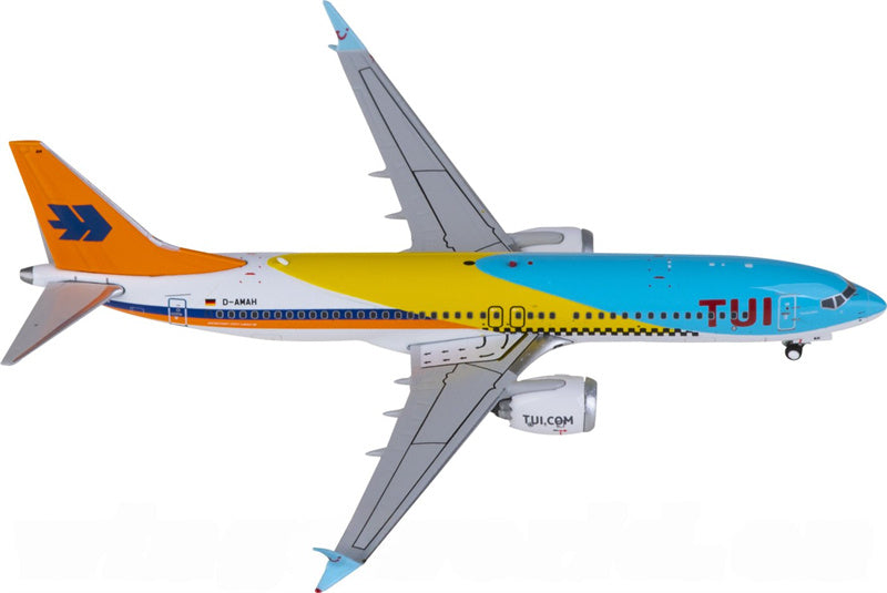 Phoenix TUI Airways Boeing 737 MAX 8 D-AMAH 1:400 Diecast Model view 1