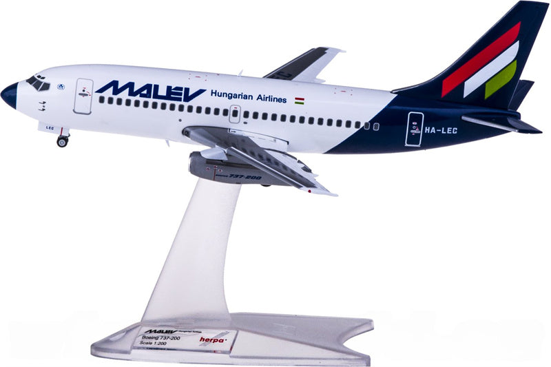 Herpa Malev Boeing 737-200 HA-LEC 1:200 Diecast Model view 2