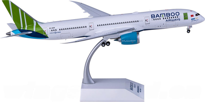 JC Wings Bamboo Airways Boeing 787-9 Dreamliner VN-A829 1:200 Diecast Model view 2
