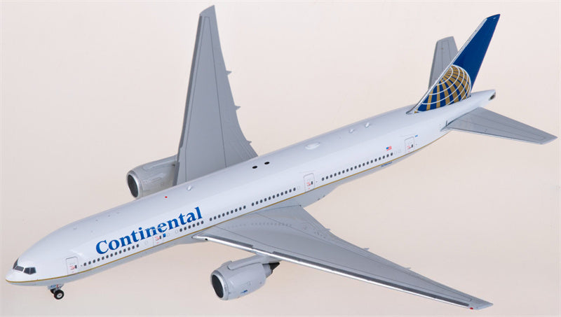 Phoenix Continental Airlines Boeing 777-200ER N76010 1:400 Diecast Model view 3