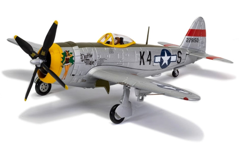 CORGI Republic P-47D-28RA Thunderbolt 42-29150 / K4-S 'Dottie Mae' Lt. Henry Mohr 511th FS/410th FG USAAF 8th May 1945 1:72 Airplane Pre-built Model
