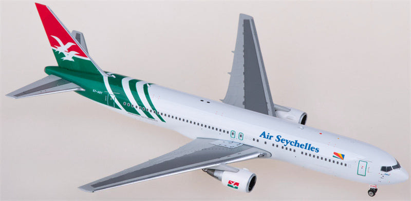 Phoenix Air Seychelles Boeing 767-300ER S7-ASY 1:400 Diecast Model view 3