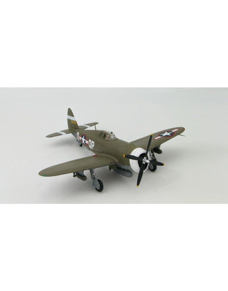 HOBBY MASTER USAAF P-47D 334th FS/4th FG 1:48 Model 1943 Steve Pisanos Signature Edition Miss Plainfield 42-7945