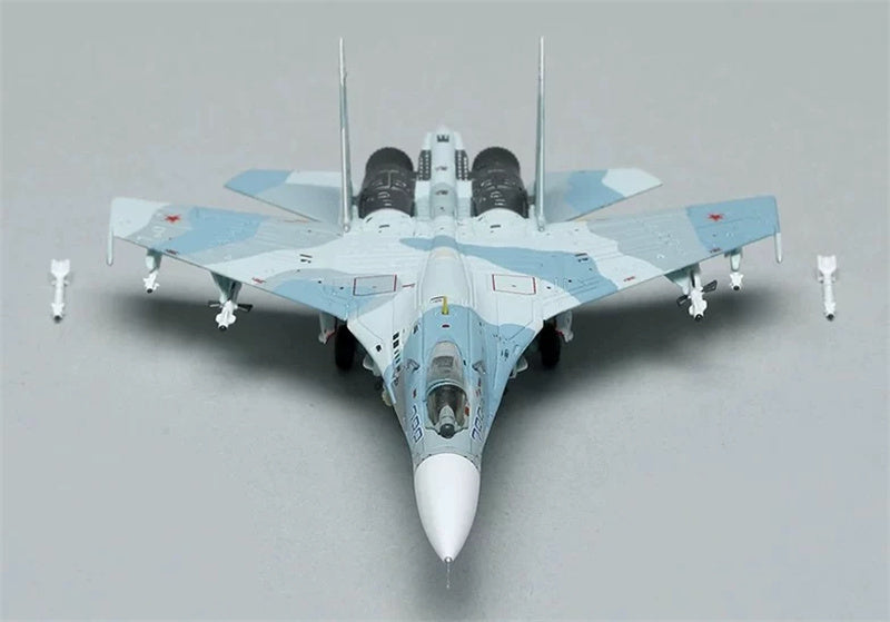 SQ Wings Flanker-B SU-27S  1:200 Model 1989 Paris Air Show   Pugachev's Cobra Blue 388