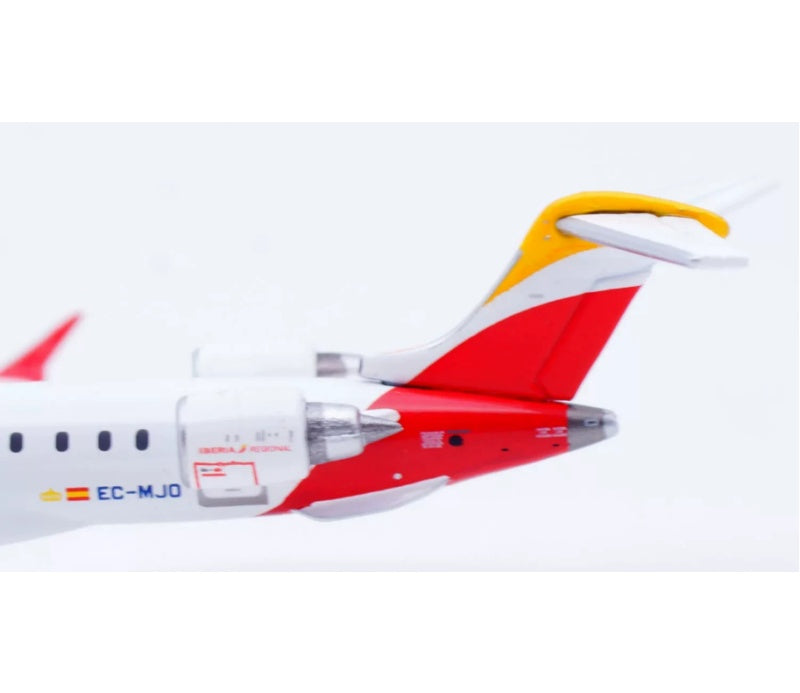JC Wings 1:400 Iberia Regional CRJ-1000 EC-MJO  DIECAST Model
