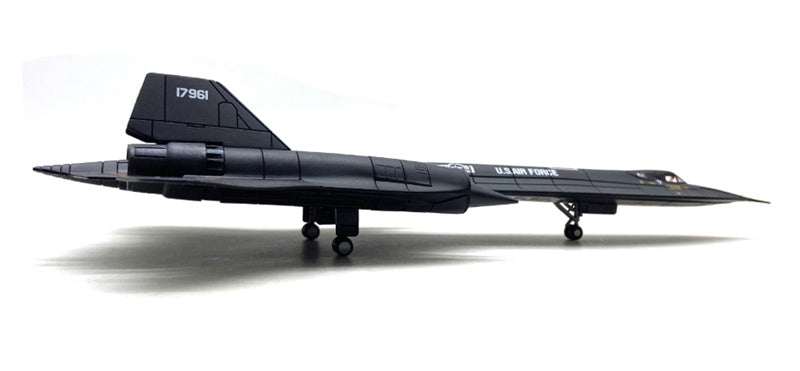 FLOZ US Air Force Lockheed SR-71 Blackbird Reconnaissance Aircraft 1:144 Aircraft Pre-built Model