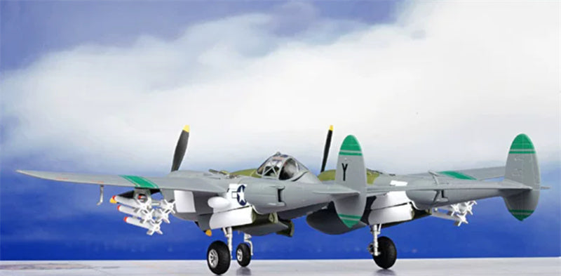 Witty US Air Force P-38J  1:72 Model 1944  San Antonio Rose