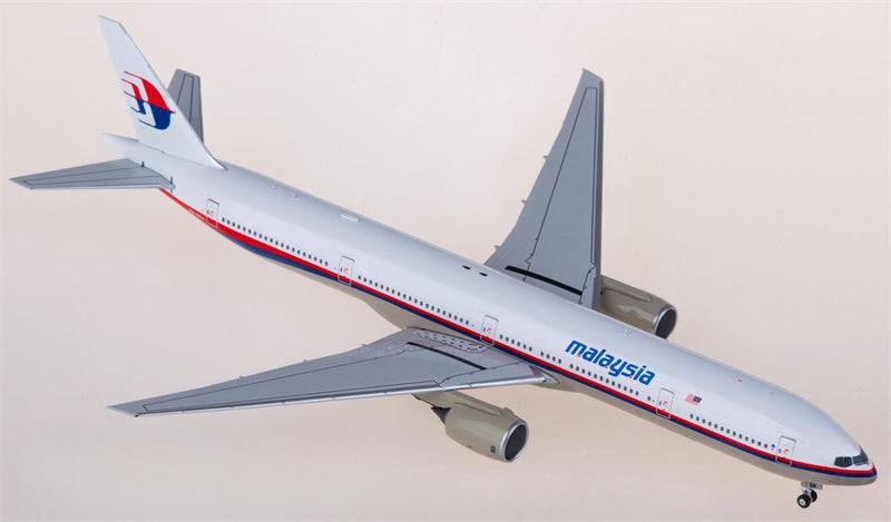 NG Models Malaysia Airlines Boeing 777-300 9M-MSA 1:400 Diecast Model view 1