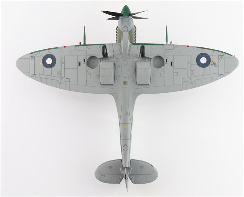 HOBBY MASTER Spitfire MK.VIII Mac III UP-B/A58-492 RAAF 1:48 Aircraft Pre-built Model