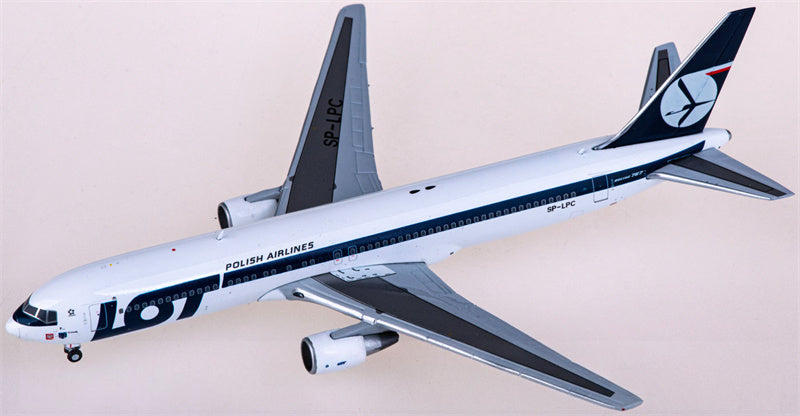 JC Wings LOT Boeing 767-300ER SP-LPC 1:400 Diecast Model view 4