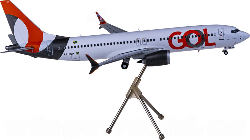 Geminijets GOL Boeing 737 MAX 8 PR-XMP 1:200 Diecast Model view 1