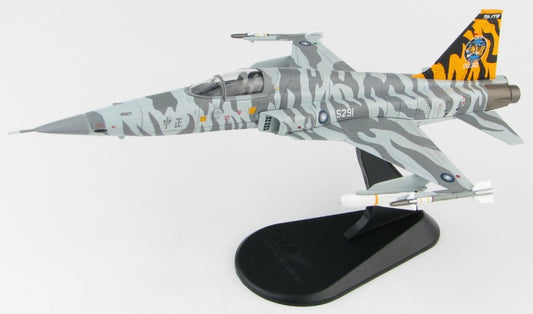 HOBBY MASTER ROCAF F-5E 7th FTW 1:72 Model 2018  Tiger II 5291 / 00312