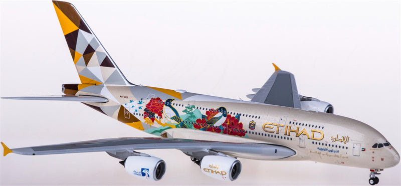 Phoenix Etihad Airways Airbus A380 A6-APD 1:400 Diecast Model view 1