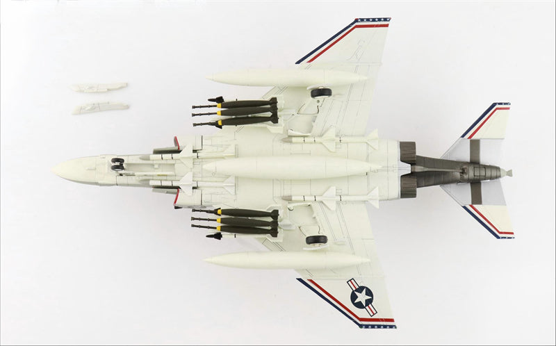 HOBBY MASTER USMC F-4J Phantom II VMFA-115 1:72 Model 1976 153828