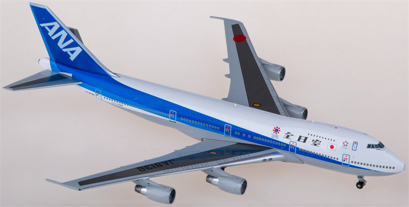 JC Wings ANA Boeing 747-100SR JA8138 w/ Sticker 1:400 Diecast Model view 1