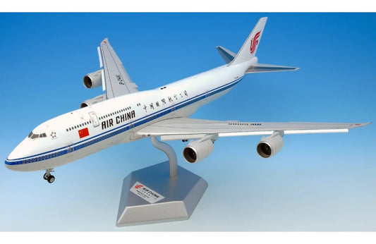 SQ Wings 1:200 Air China B747-8I B-2481 Flaps down DIECAST Model