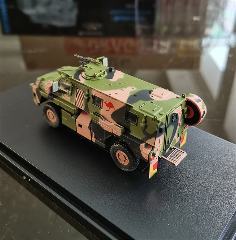 DRAGON Bushmaster Protected Mobility Vehicle 1:72 Tank Pre-built Model
