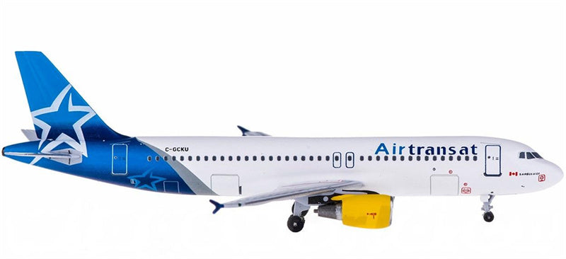 AeroClassics Air Transat Airbus A320 C-GCKU 1:400 Diecast Model view 2