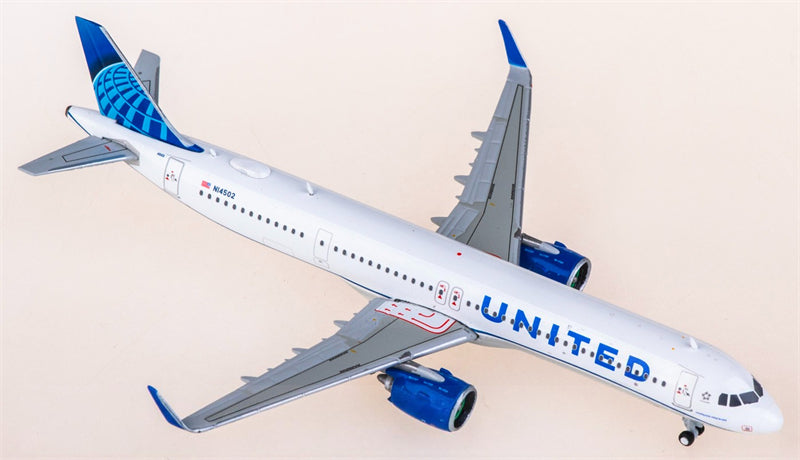 Geminijets 1:400 United Airlines Airbus A321neo N14502 Diecast Model view 2